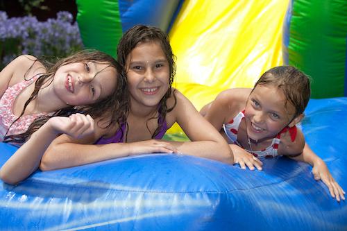 emergency dental care for children miami | kids playing outside