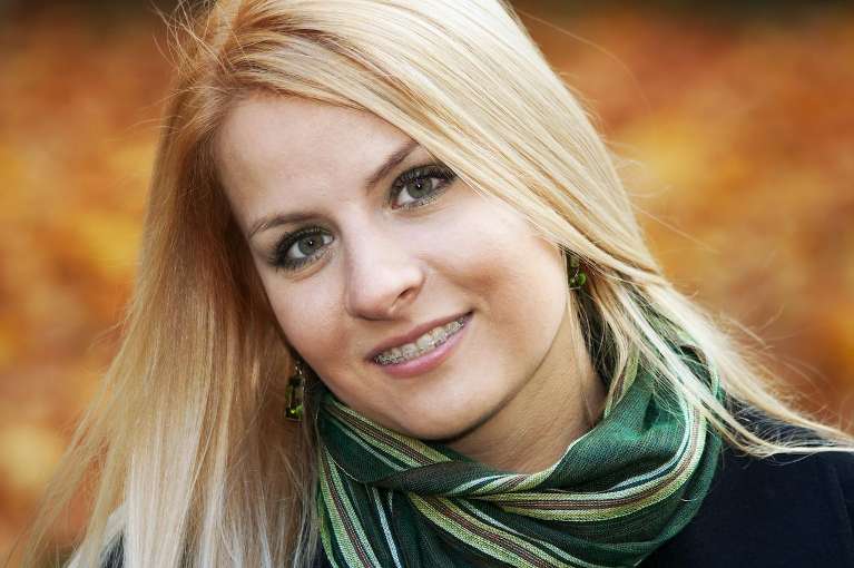 early orthodontic treatment miami | girl with braces