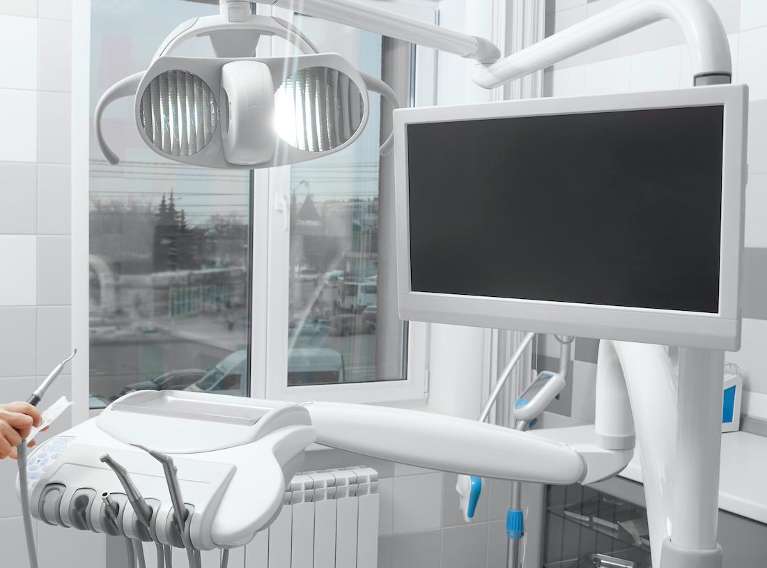 childrens dentist miami | TVs in exam rooms 